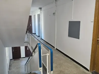 scară hol apartament vanzare cumparare Sector 3 București